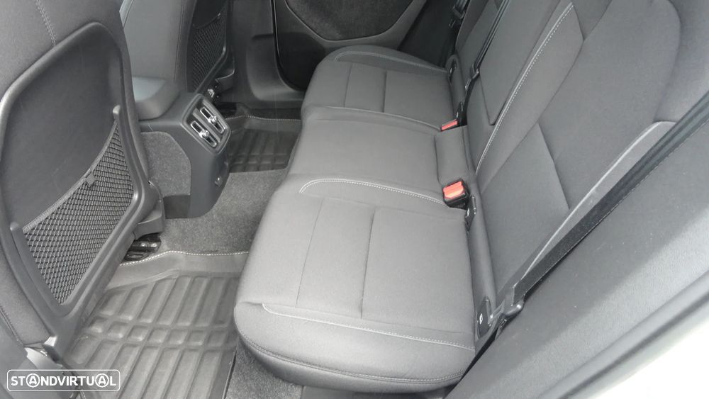 Volvo XC 40 Recharge Plus - 16