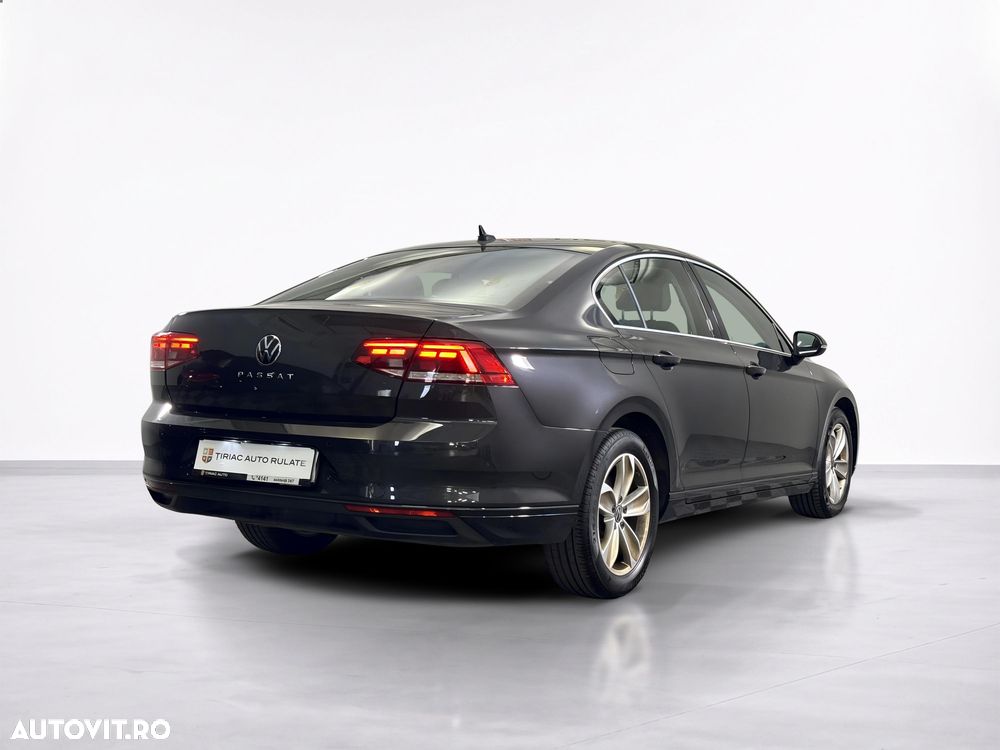 Volkswagen Passat - 6