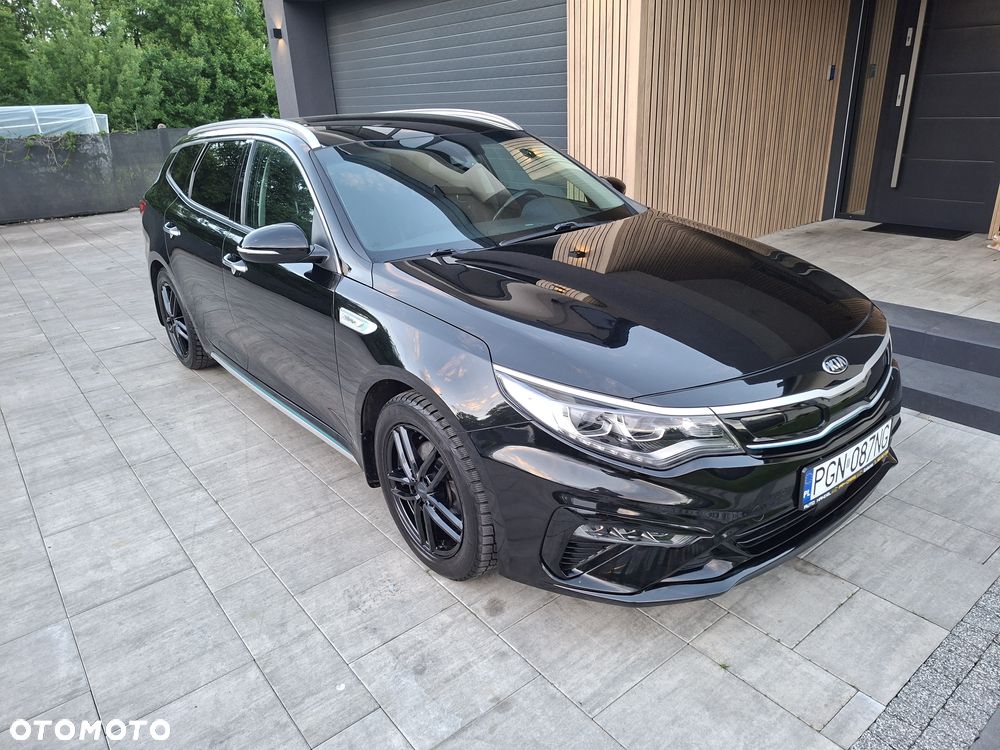Kia Optima Plug-in Hybrid - 1