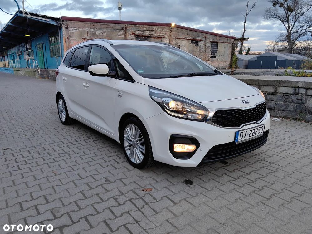 Kia Carens 1.7 CRDi 141 UEFA EURO 2016 - 4