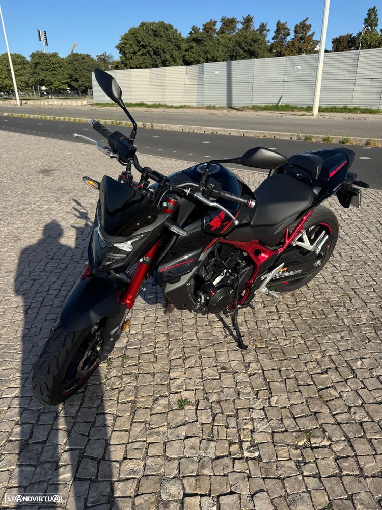 Honda CB 750 Hornet - 3