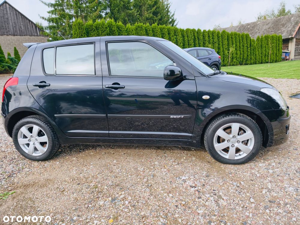Suzuki Swift 1.3 GS / Premium 4WD - 16