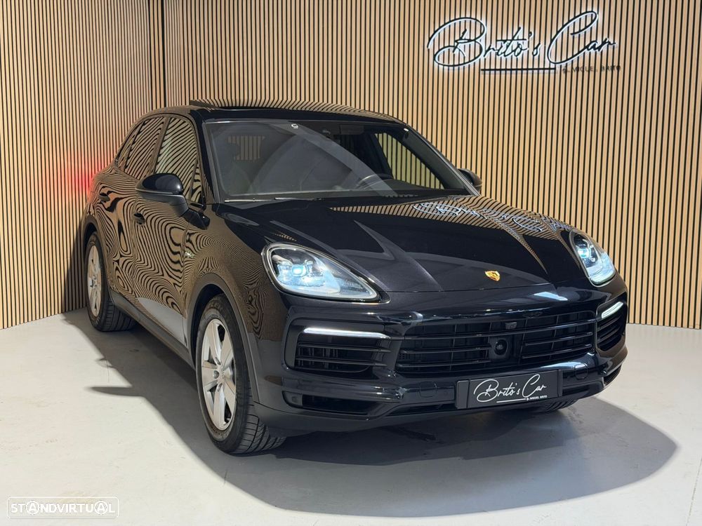 Porsche Cayenne E-Hybrid - 1