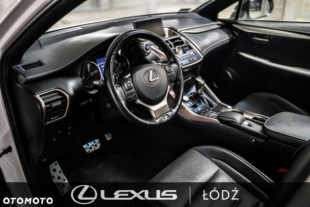 Lexus NX 300h F Sport AWD - 9