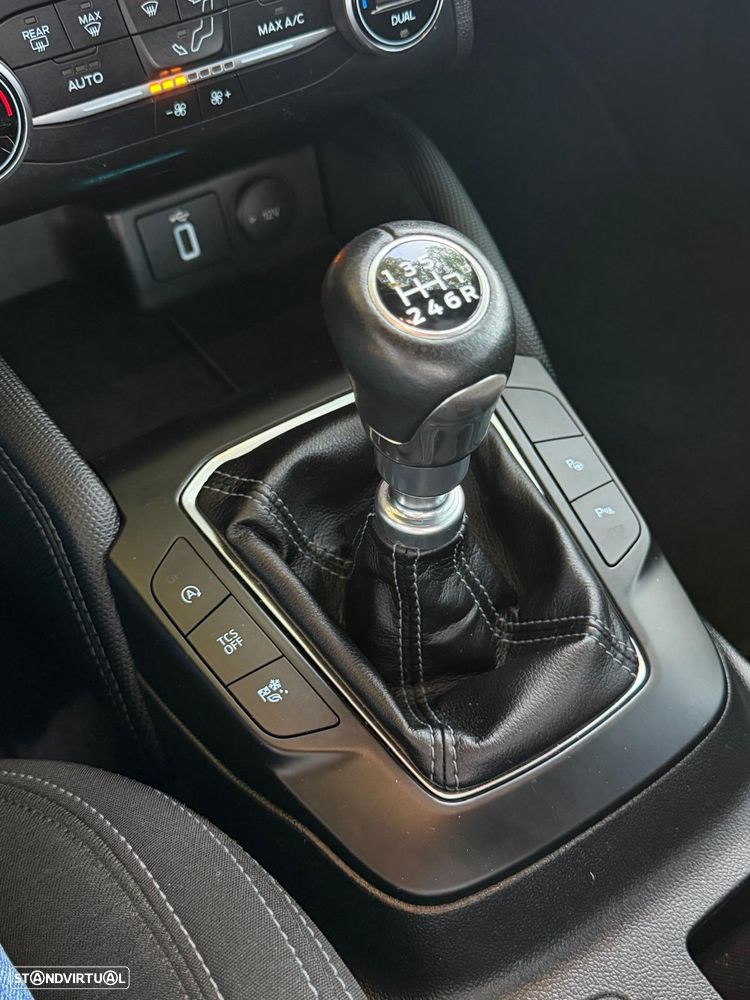 Ford Focus 1.0 EcoBoost S&S ACTIVE - 10