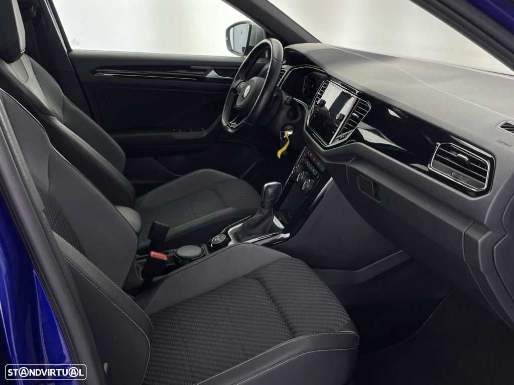 VW T-Roc 2.0 TSI 4M R DSG - 25