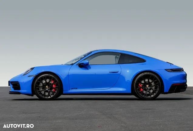 Porsche 911 Carrera 4 GTS PDK - 2
