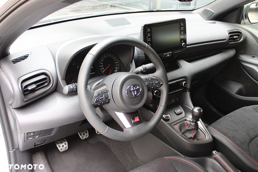 Toyota Yaris GR - 18