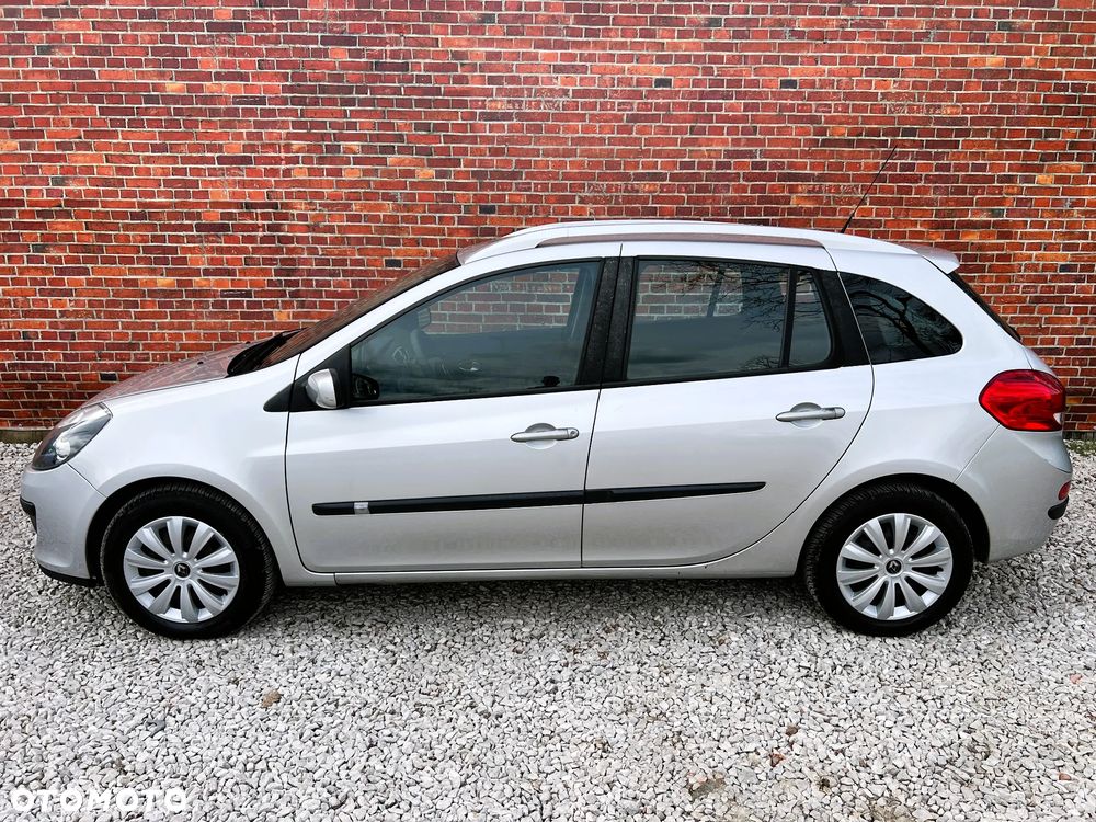 Renault Clio - 40
