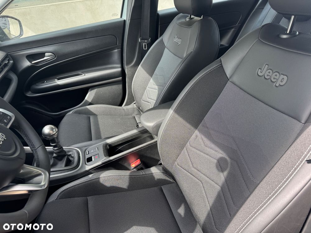 Jeep Avenger 1.2 GSE T3 Turbo-Benzin GDI Altitude - 6