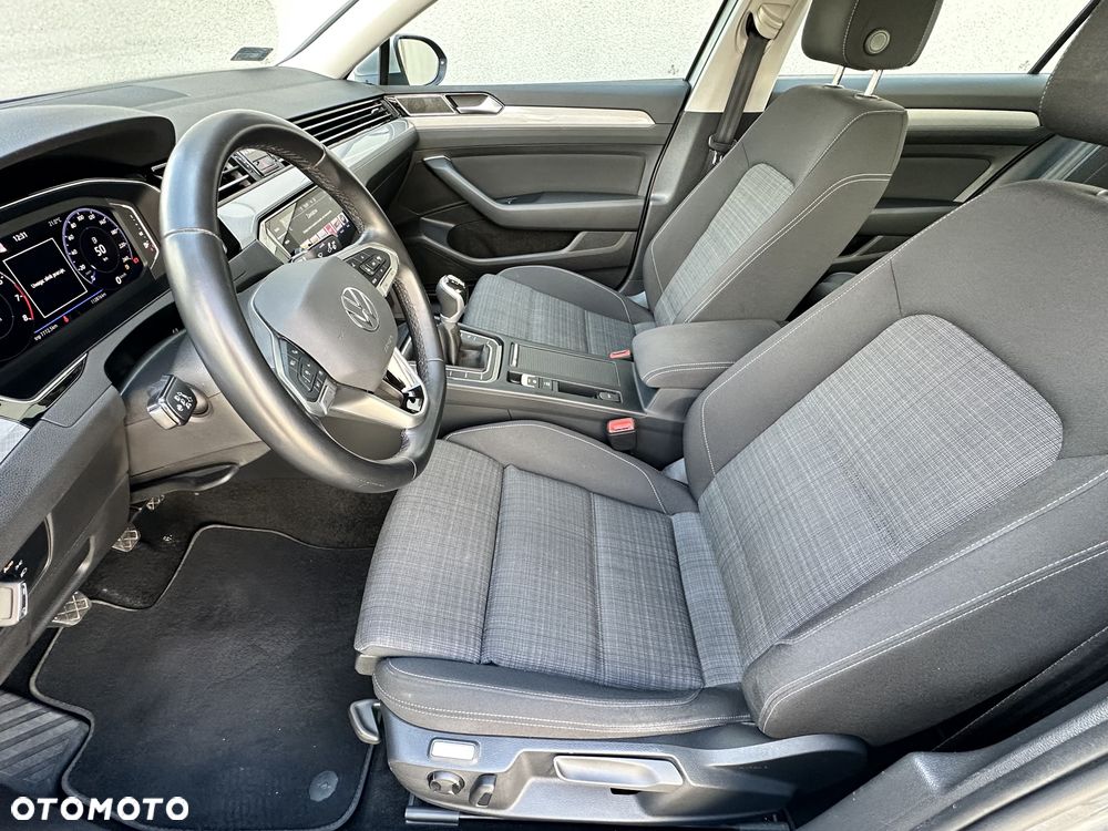 Volkswagen Passat 1.5 TSI EVO Elegance - 14