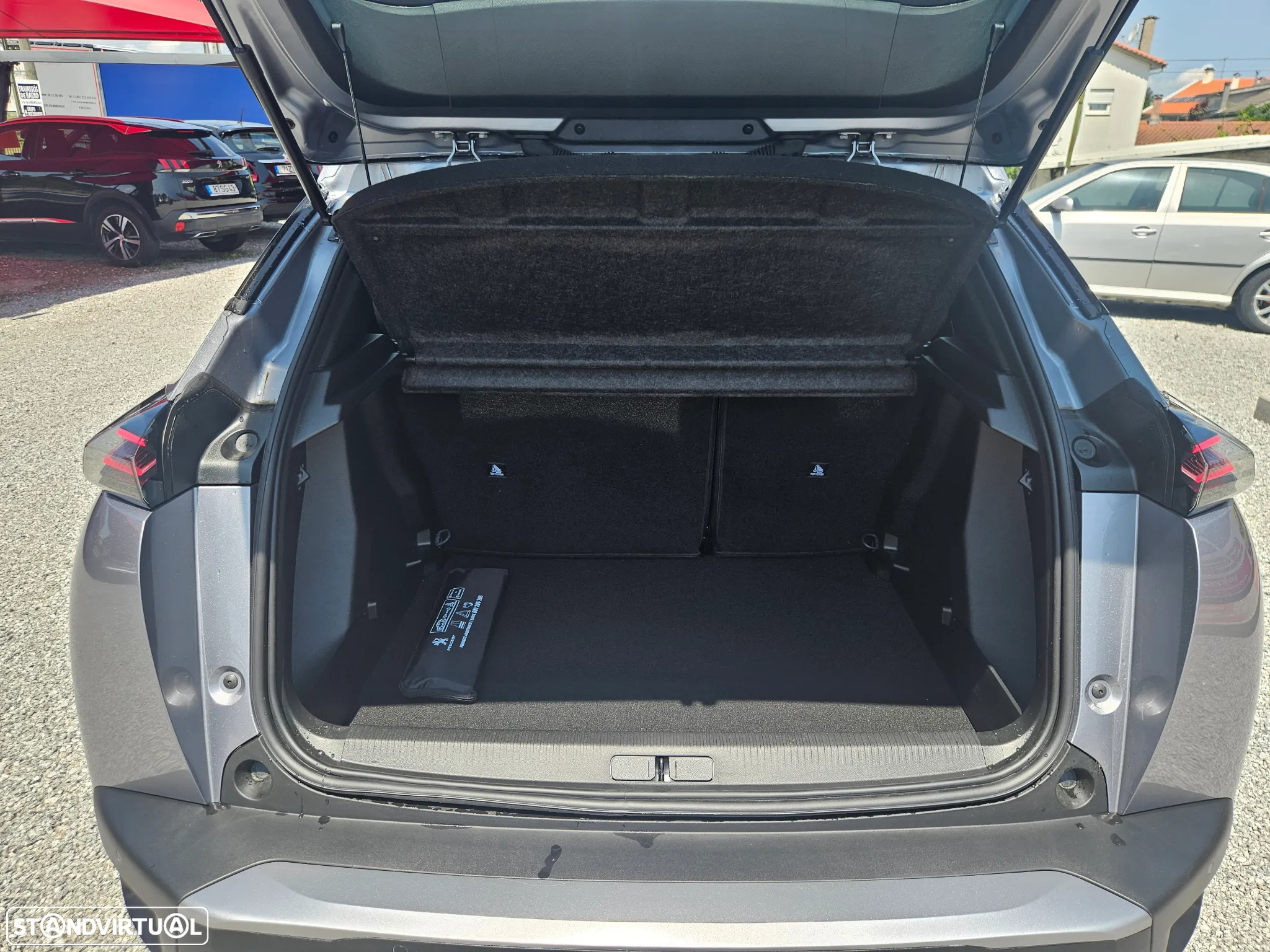 Peugeot 2008 1.2 PureTech Style - 30