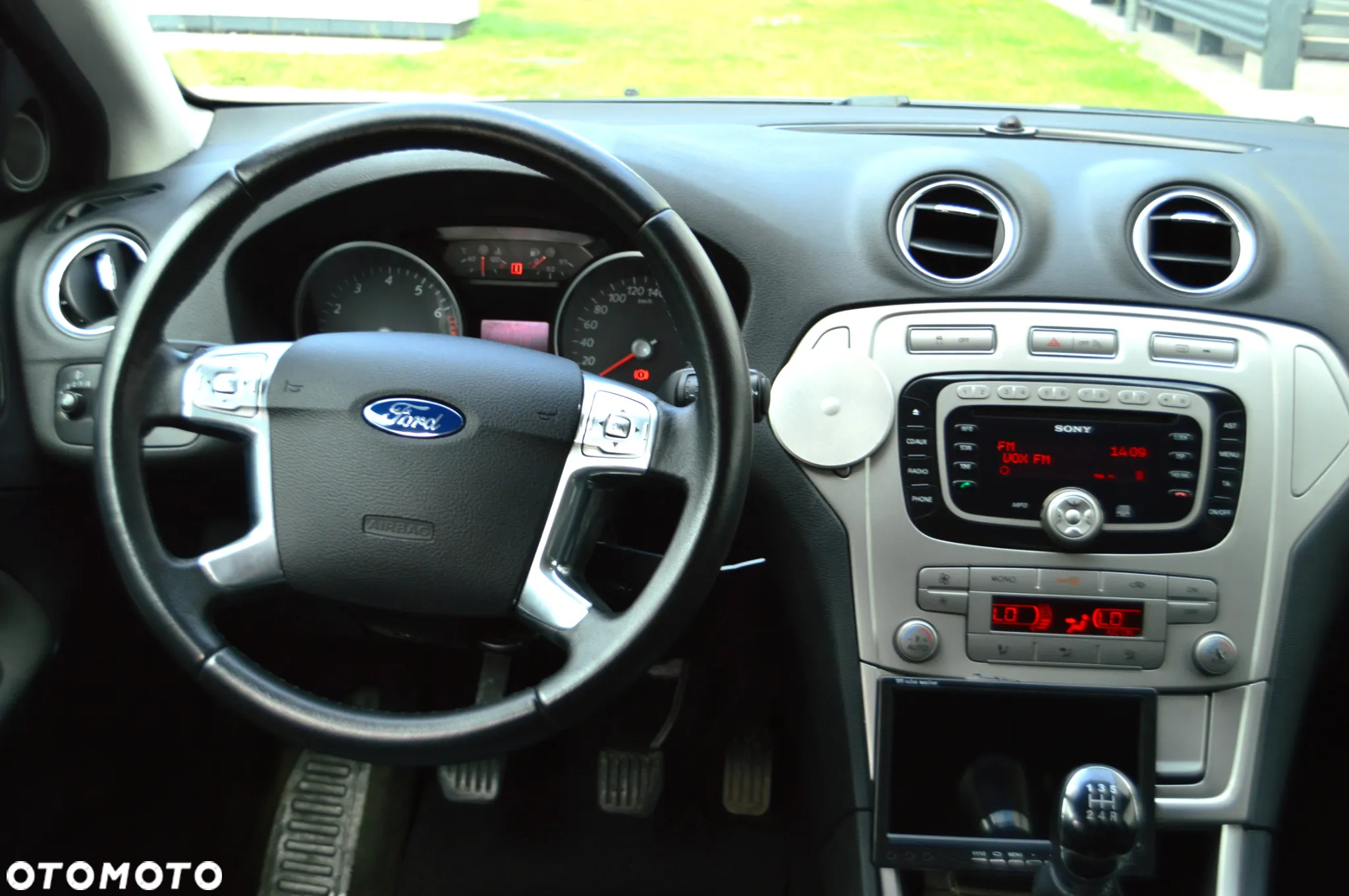 Ford Mondeo - 13