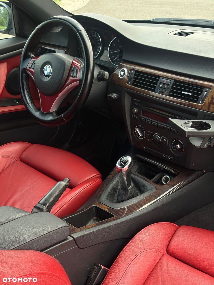 BMW Seria 3 320i M Sport Edition - 10
