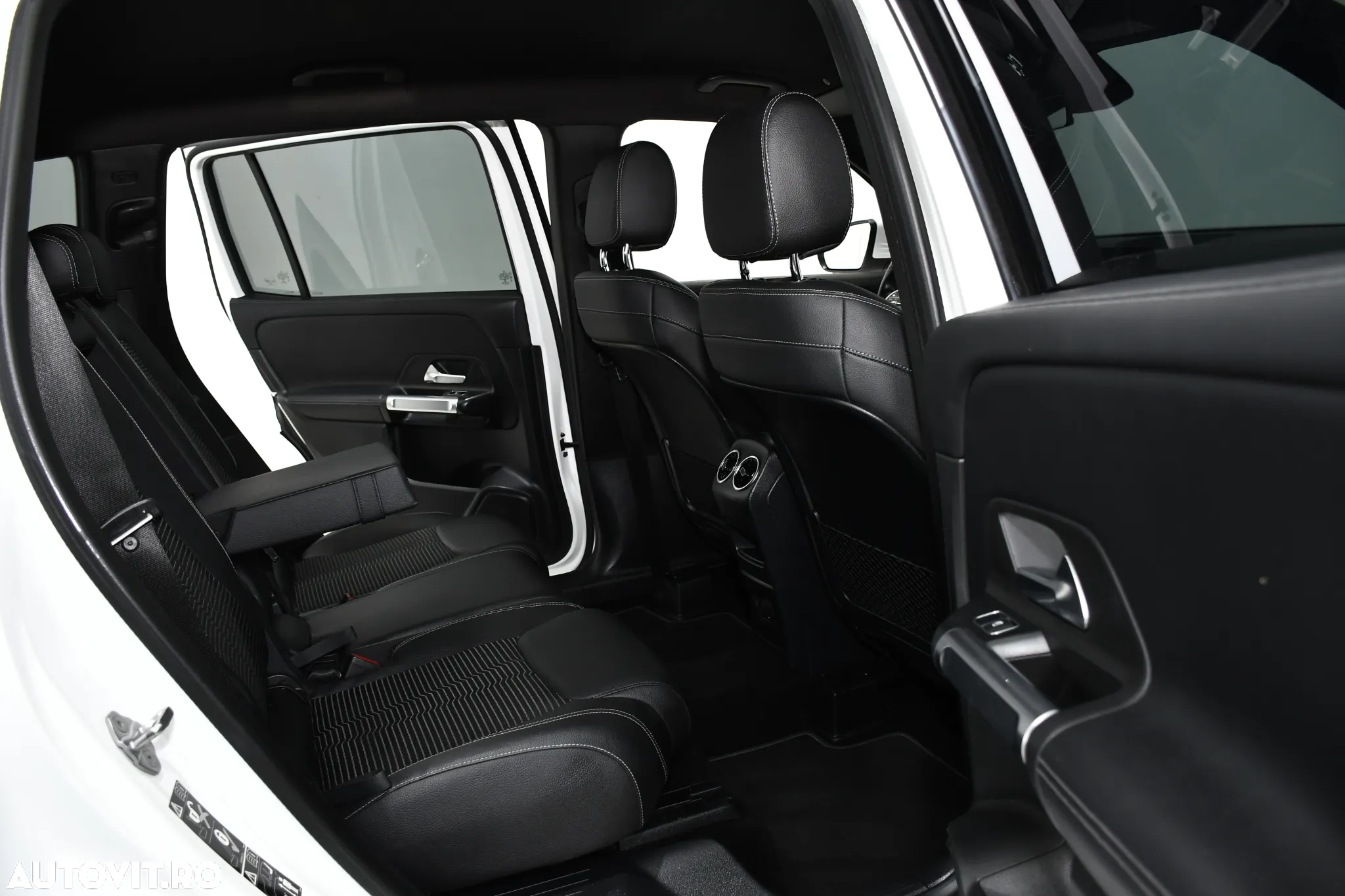 Mercedes-Benz GLB 200 d 4Matic 8G-DCT Progressive - 5