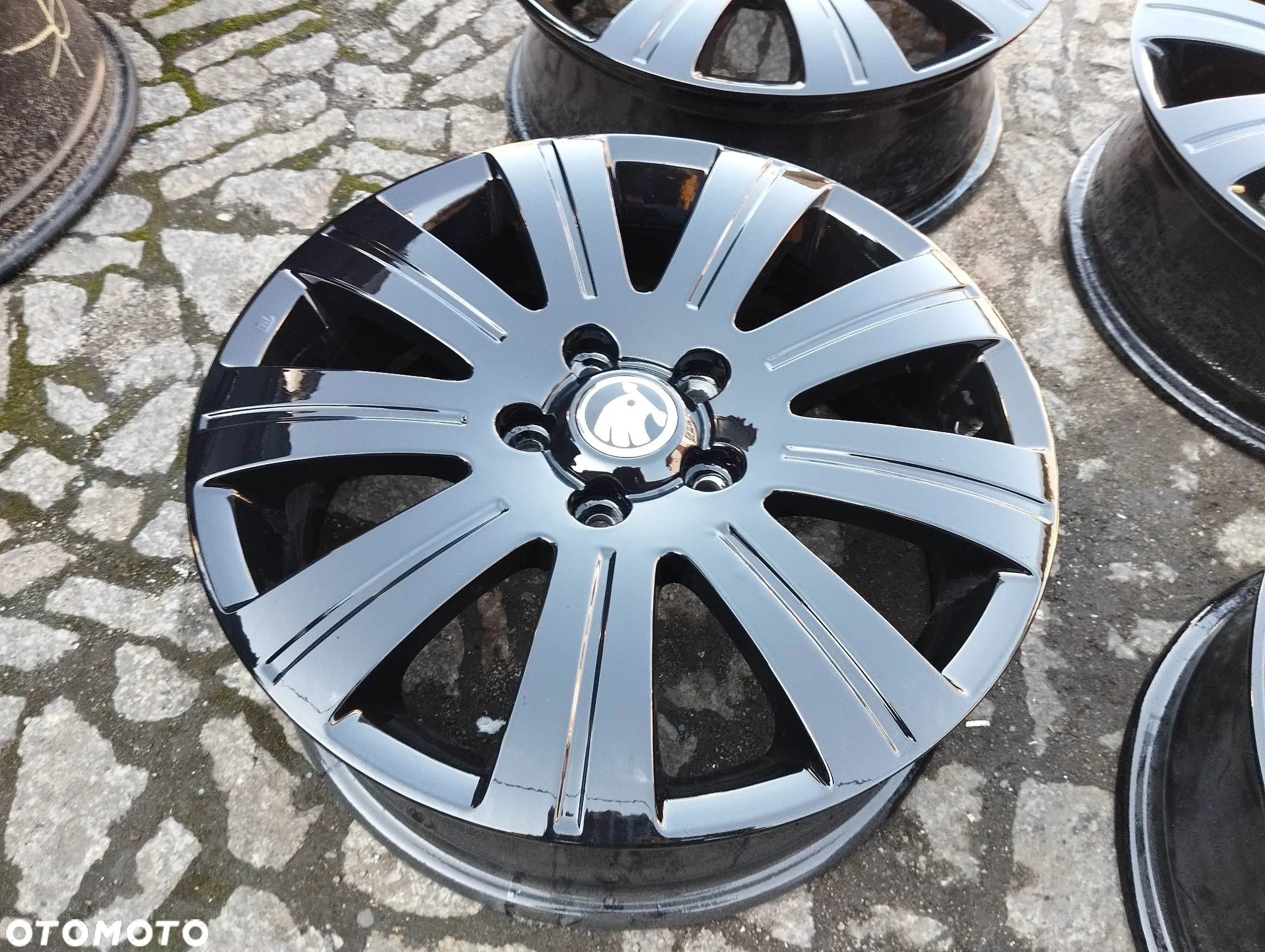 Alu Felgi Skoda Superb 2x112 17 ET45 - 7