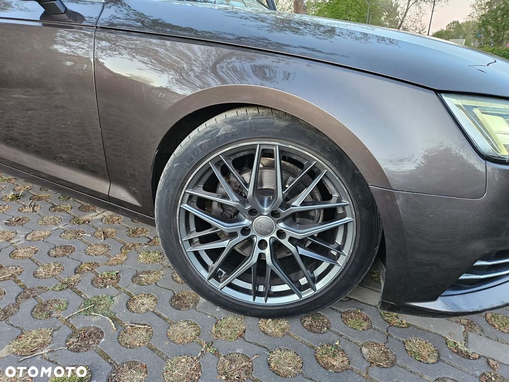 Audi A4 Avant 2.0 TDI - 14
