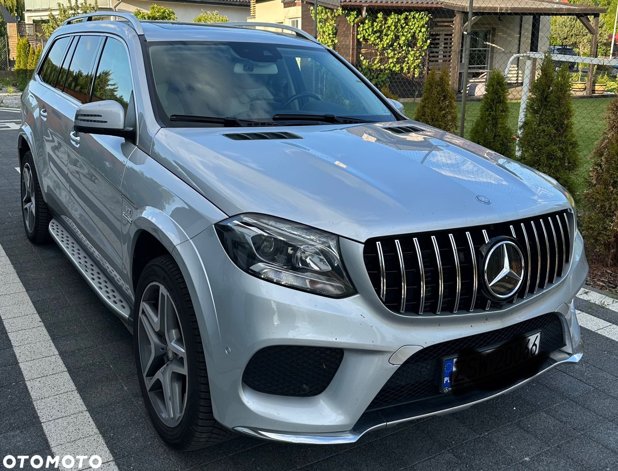 Mercedes-Benz GLS 350 d 4-Matic - 1