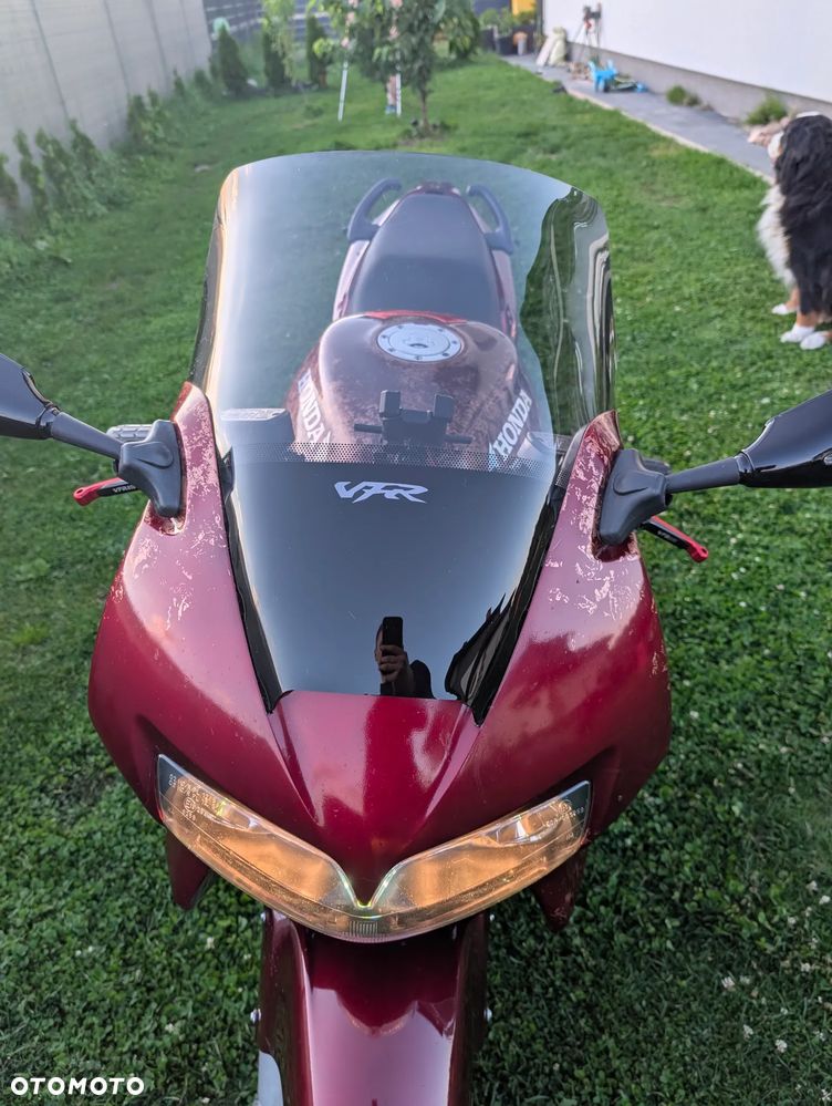Honda VFR - 11