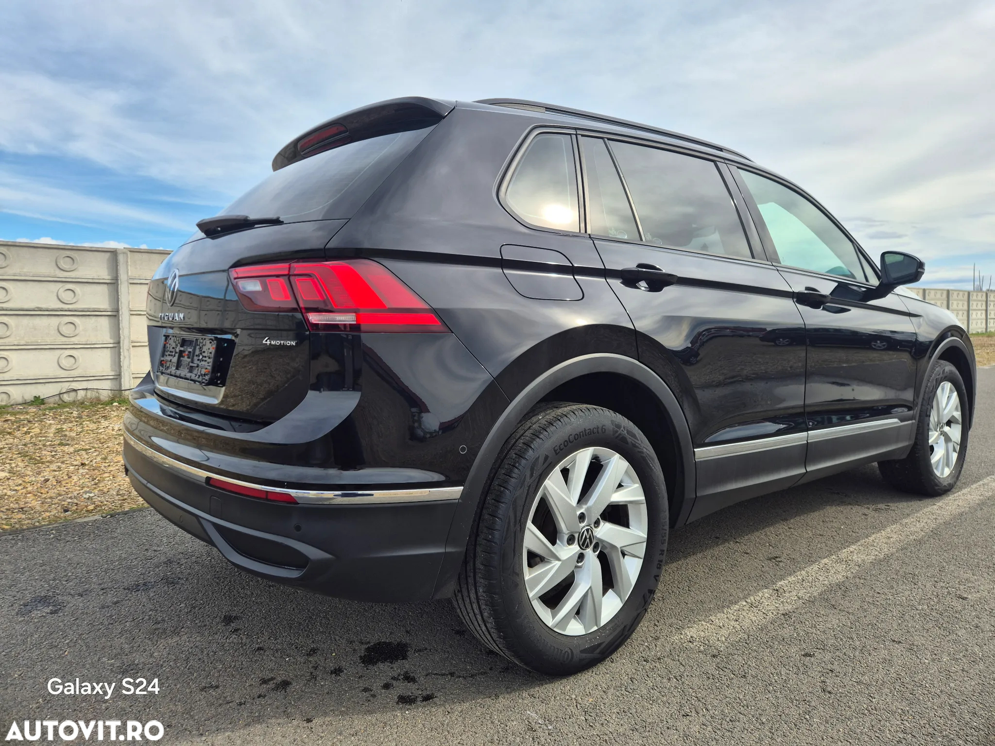 Volkswagen Tiguan 2.0 TDI SCR 4MOTION DSG Life - 4