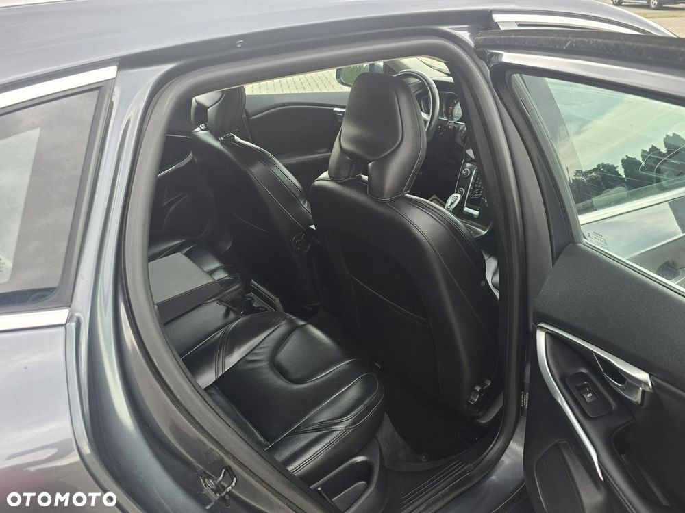Volvo V40 - 32