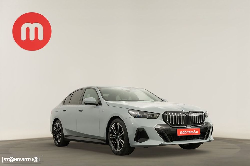 BMW 520 d Pack Desportivo M - 1