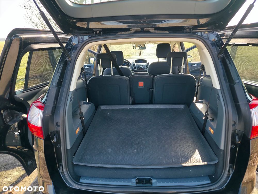 Ford Grand C-MAX - 14