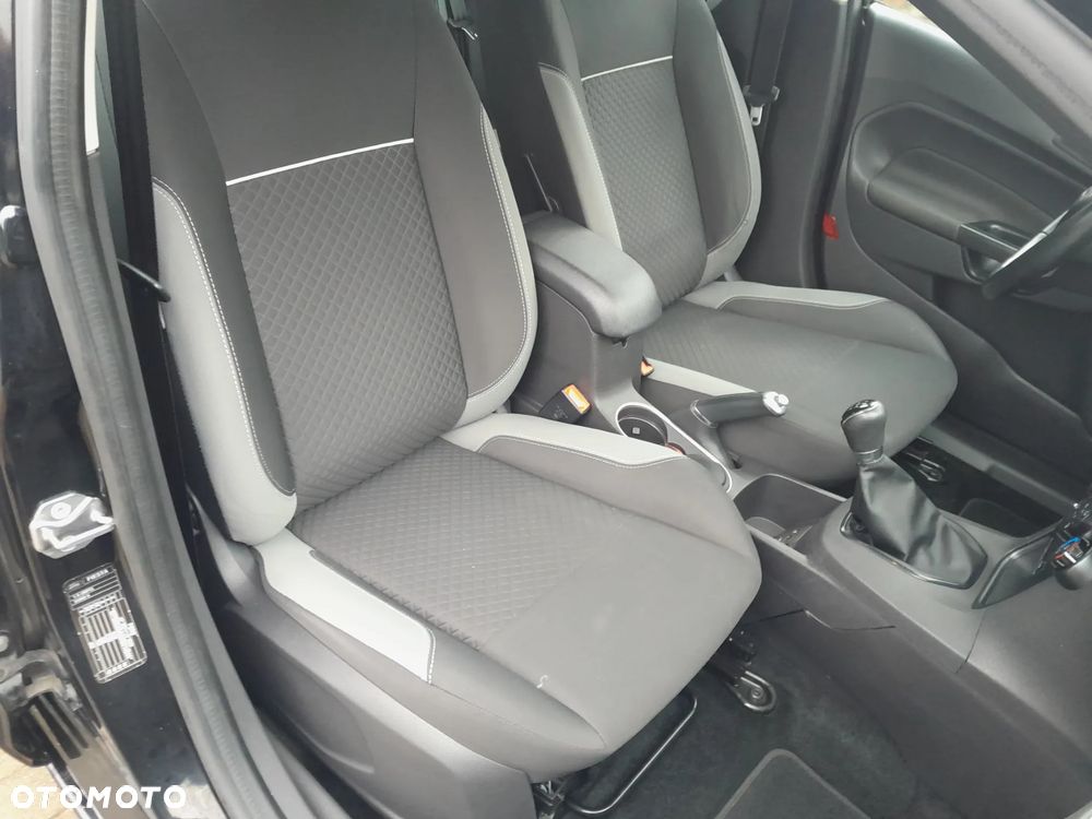 Ford Fiesta 1.0 Champions Edition - 20
