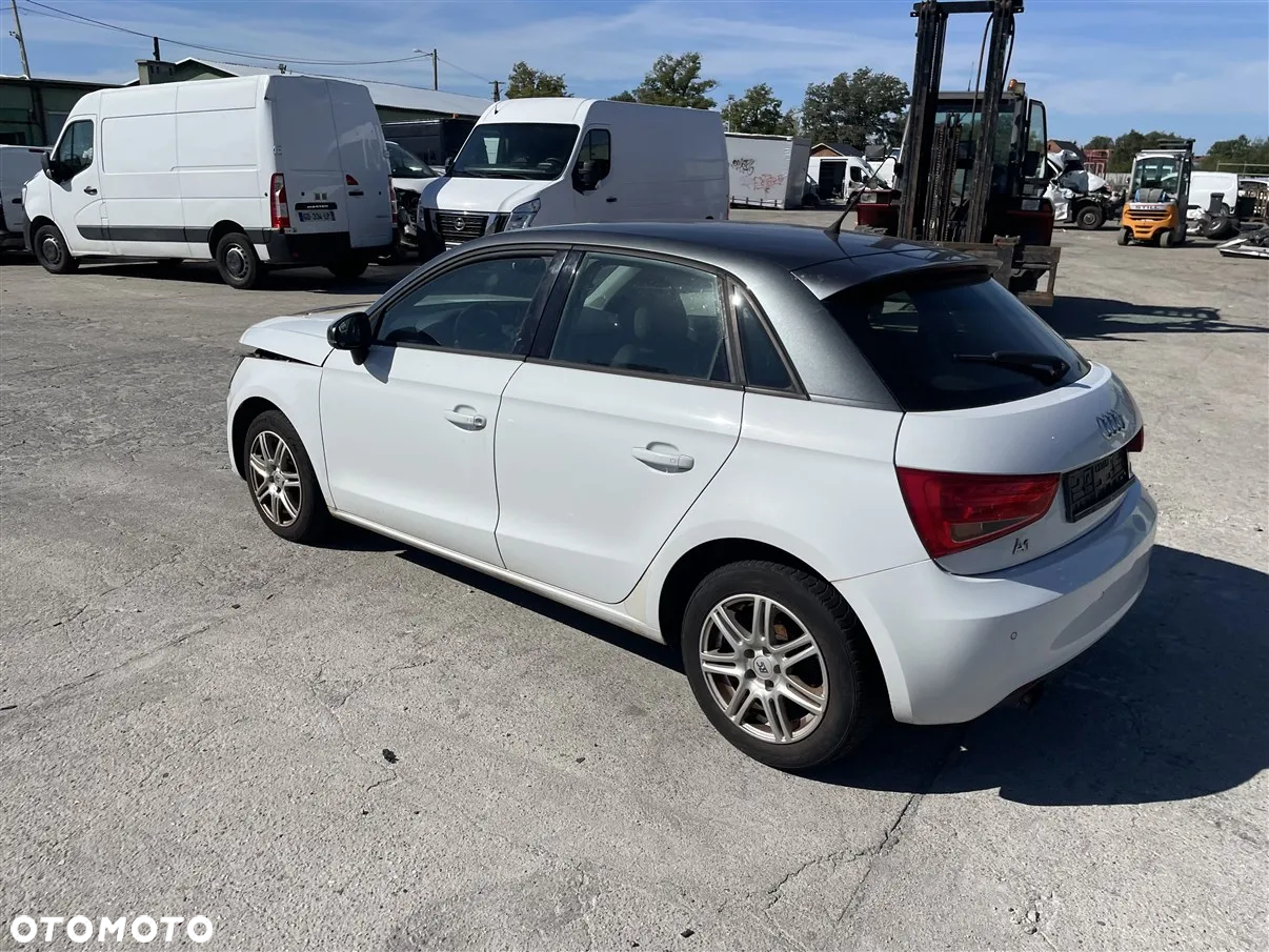 Audi A1 1.2 TFSI Ambition - 6