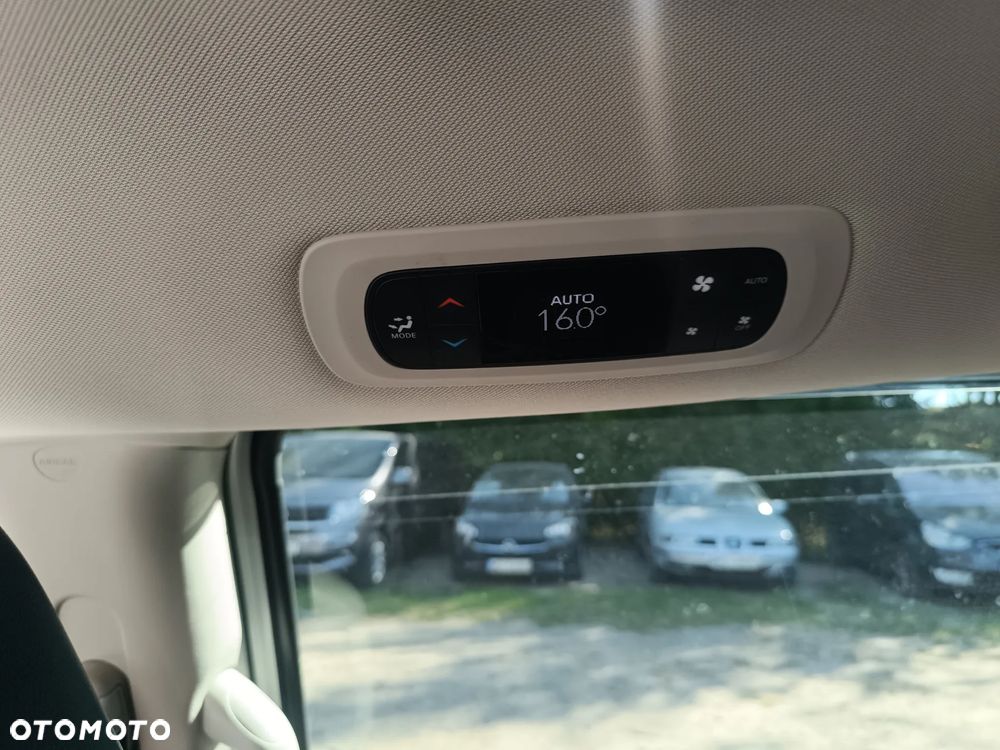 Chrysler Pacifica - 14