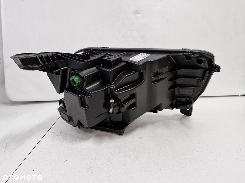 JEEP AVENGER LAMPA REFLEKTOR LEWY PRZÓD EU LED 52218719 - 9