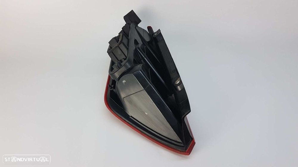 FAROLIM TRASEIRO DIREITO FIAT GRANDE PUNTO (199) 1.3 MULTIJET SPORT (01.2007->) - 5