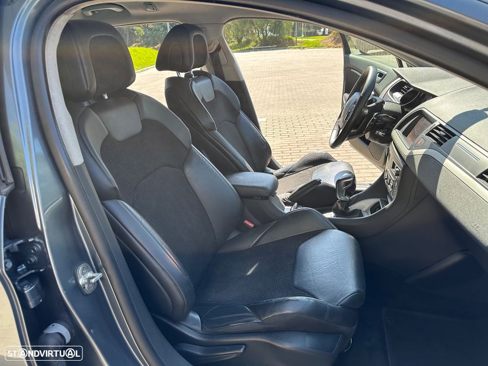 Citroën C5 Tourer 1.6 e-HDi Séduction Air.CMP6 - 11