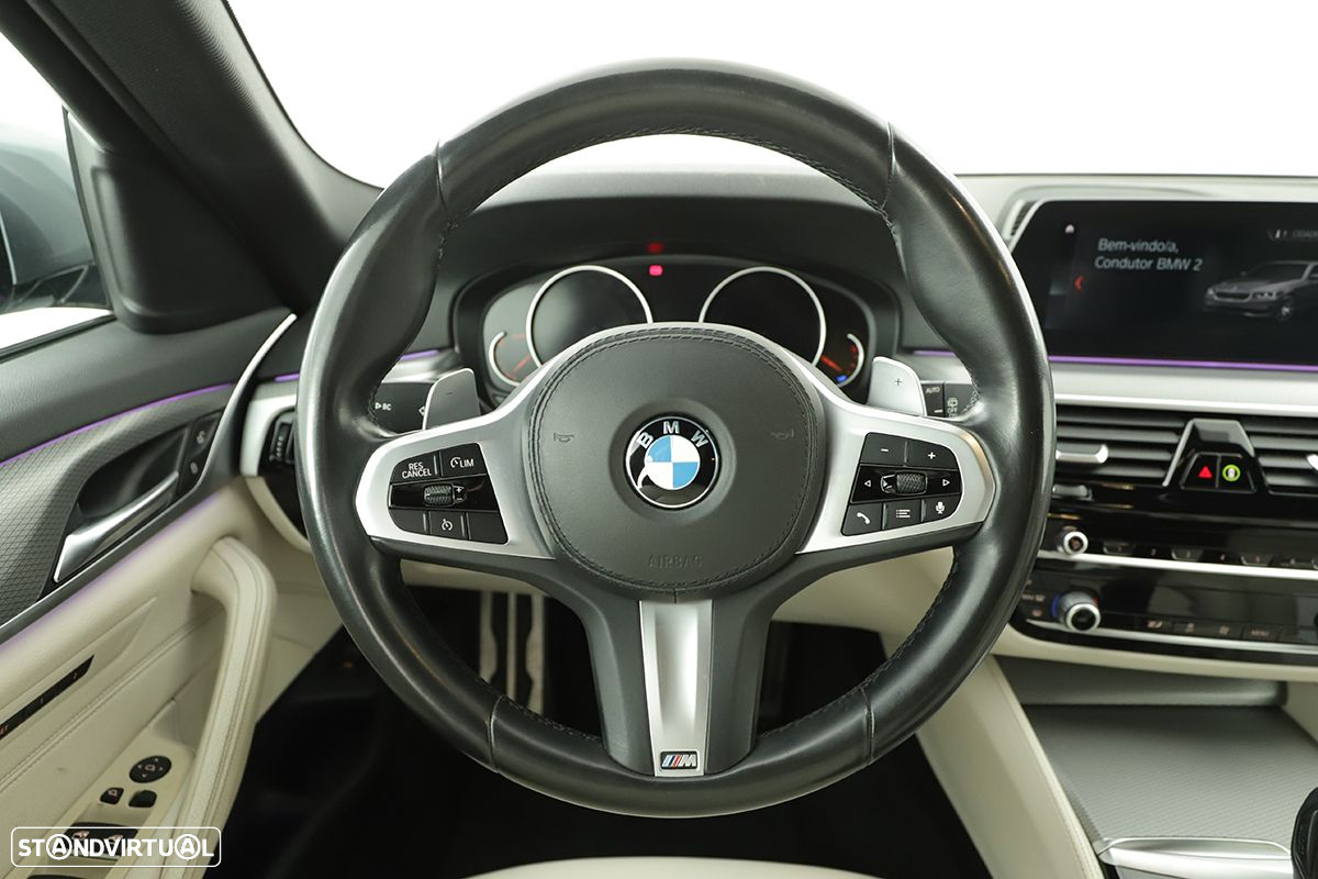 BMW 520 d Pack M Auto - 19