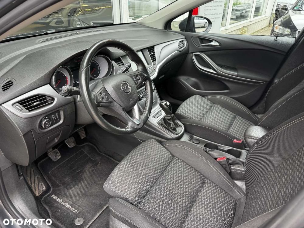 Opel Astra 1.4 Turbo Innovation - 17