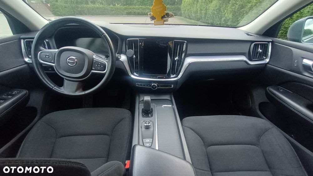 Volvo V60 B4 D R-Design - 6