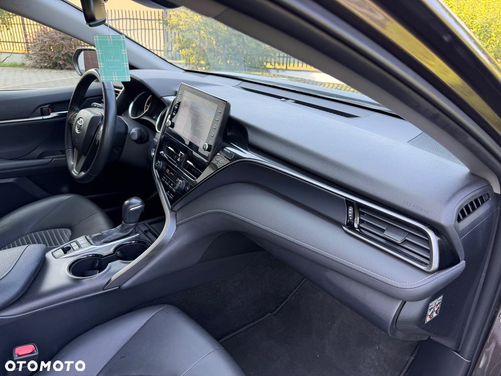 Toyota Camry 2.5 Hybrid Prestige CVT - 23