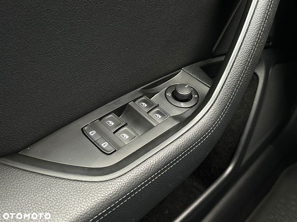 Skoda Superb 2.0 TDI SCR L&K DSG - 16