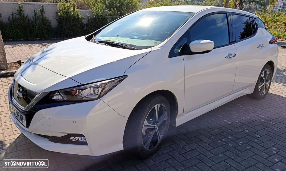 Nissan Leaf - 1
