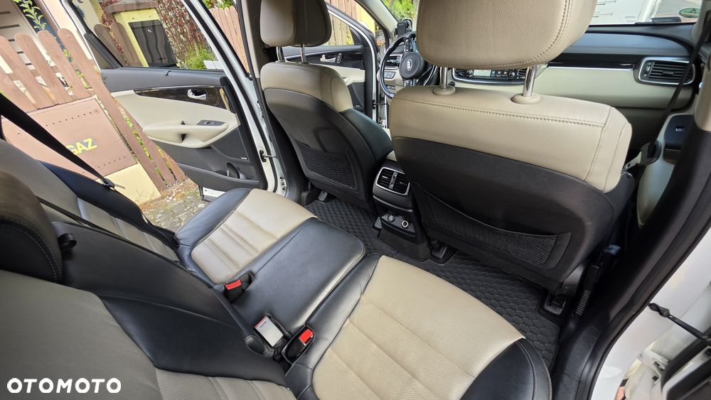 Kia Sorento - 6