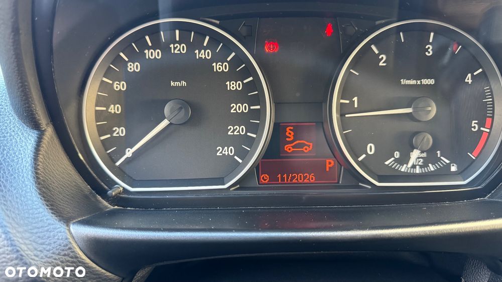 BMW Seria 1 118d DPF - 19