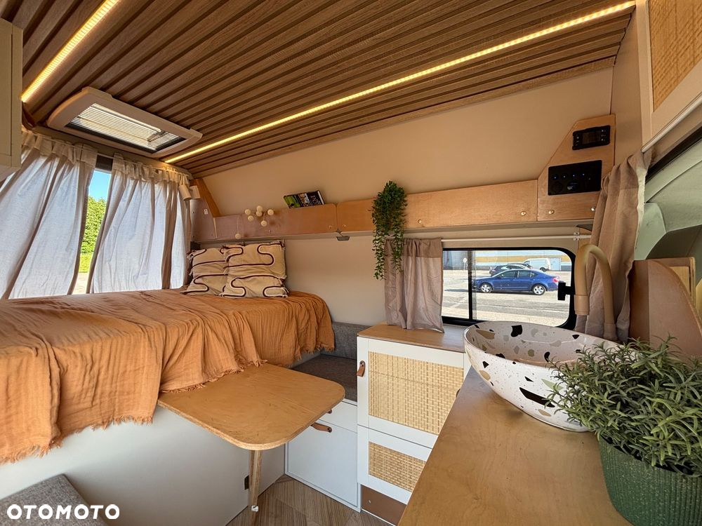 Volkswagen T5 - 2