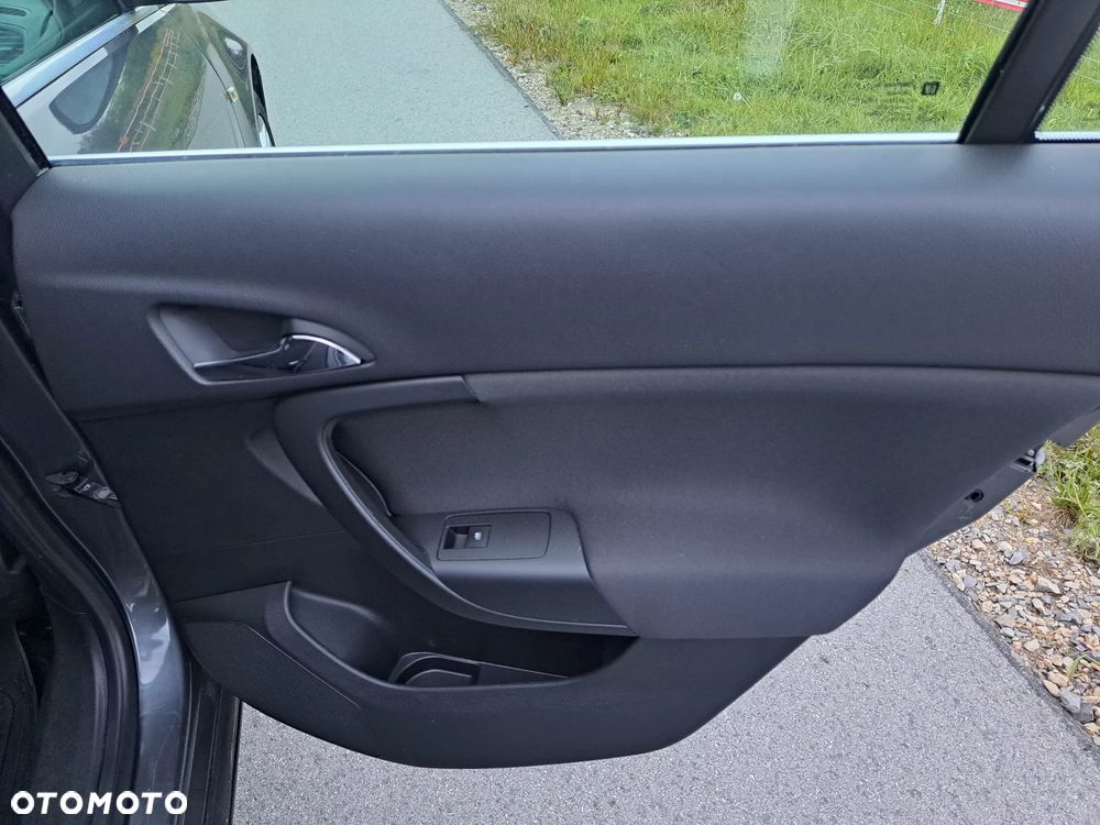 Opel Insignia 1.8 Cosmo - 17
