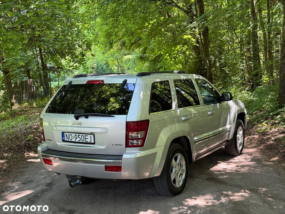 Jeep Grand Cherokee - 11
