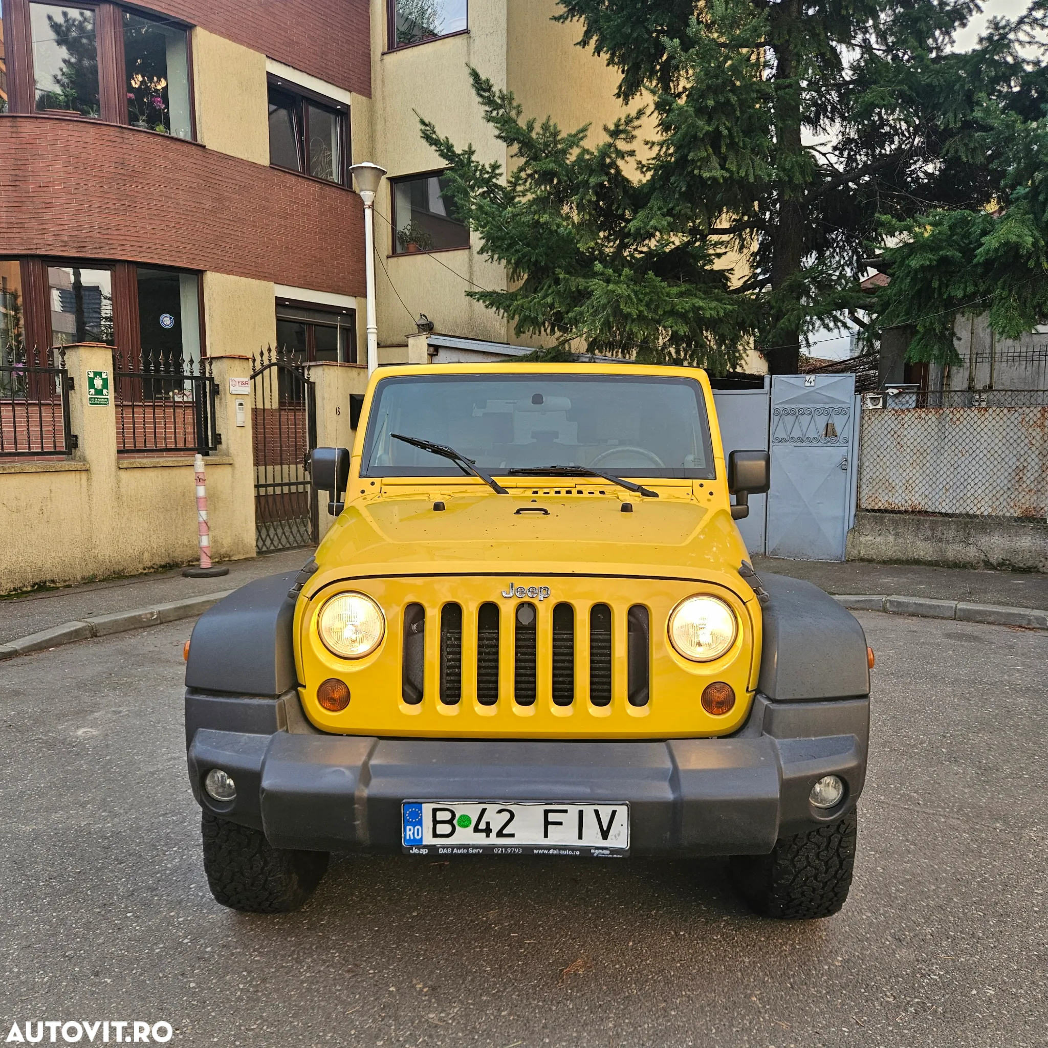 Jeep Wrangler - 2