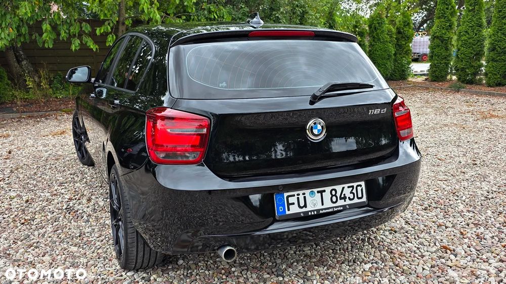 BMW Seria 1 118d DPF - 10