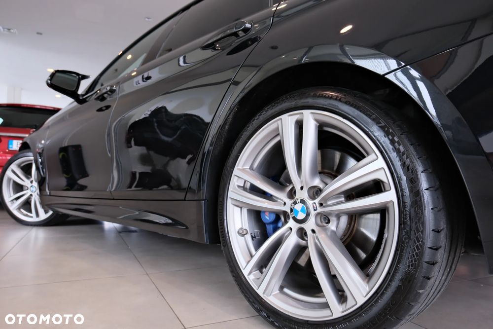 BMW Seria 4 435i Gran Coupe Sport Line - 17