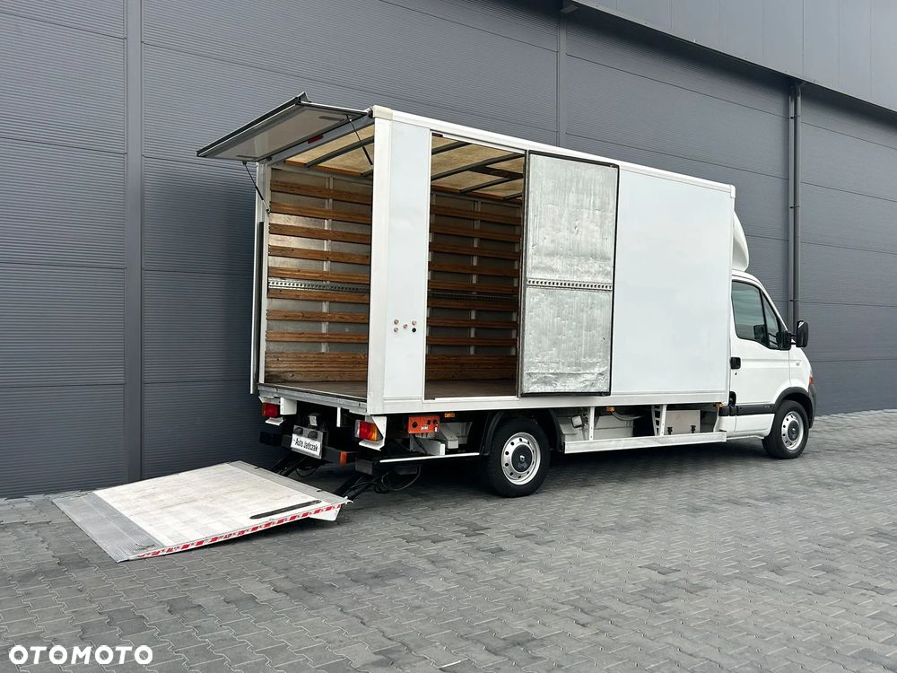 Renault Master 2.5 DCI 120KM Kontener 8 palet + winda 750kg + drzwi boczne **KLIMA**2010R**Niski przebieg** - 6