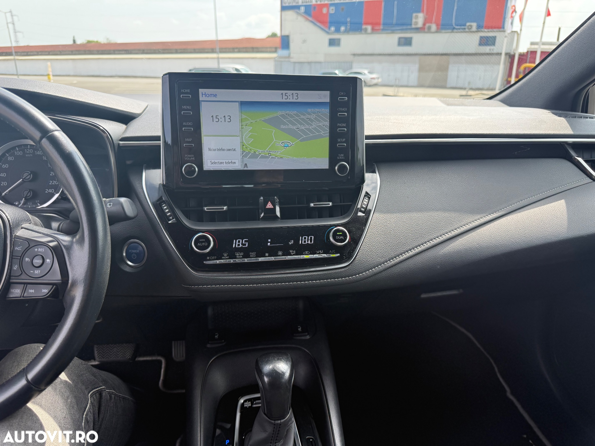 Toyota Corolla 1.8 Hybrid Business Edition - 15