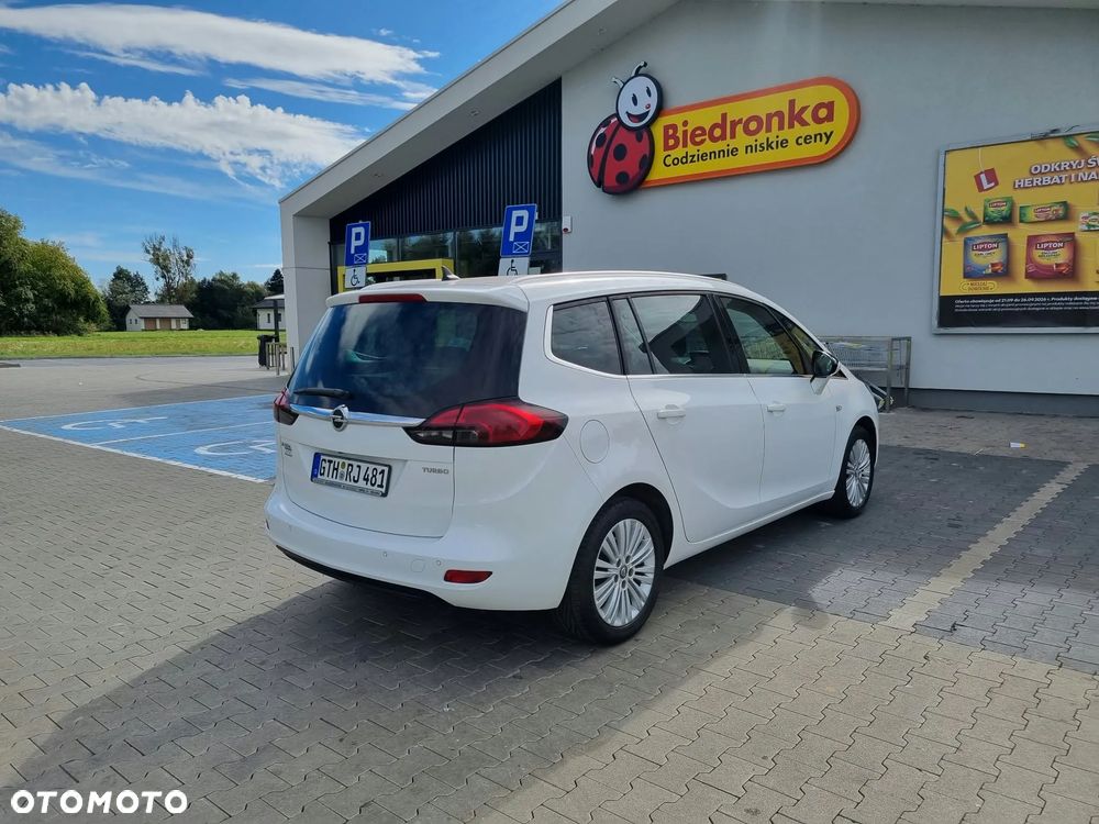 Opel Zafira 2015 photo 4